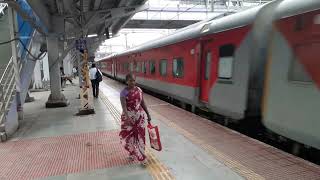 WAP7 12290 NGP CSMT Duronto races Vikhroli