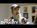 Duck Dynasty: Si Embarrasses Willie on the Radio (Flashback) | Duck Dynasty