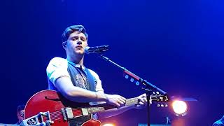 17-11.22 - Niall Horan - Too Much To Ask (6)