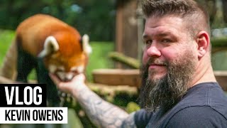 Kevin Owens feeds animals at the Pittsburgh Zoo & Aquarium: Vlog