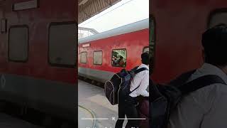 15015 Amritsar Lalkuan behind monster Wap4 arrive Ludhiana Junction