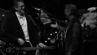 Download Lagu ERIC CLAPTON live WHILE MY GUITAR GENTLY WEEPS JEF... MP3 Gratis