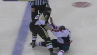 Matt Bradley vs Paul Bissonnette Oct 16, 2008