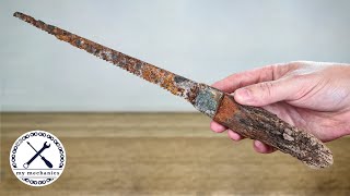 Antique Rusty Pruning Saw - Too Broken to Restore... I Make a New One