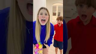 Omg 😂😂😂 Cute prank on brother and sister 🧒🏻❤️👧🏻💖🩷💚💜🌈