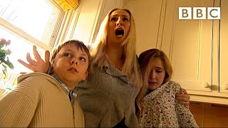 Download Lagu Posh family reacts to northern nanny The Catherine... MP3 Gratis