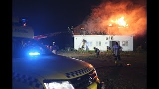 Enebolig totalskadd etter kraftig husbrann i Lier