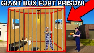 24 HOUR GIANT BOX FORT PRISON ESCAPE!! 📦🚔 (UNBOXING)