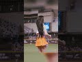 娟週剛好轉身 乾冰剛好噴出😂 趙娟週 台湾チア cheerleader 統一獅 조연주