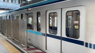 東京メトロ東西線15000系15111編成　西船橋駅入線シーン。