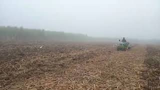 John Deere 3028en 28hp