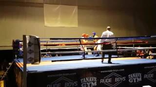 Brutal Boxeo Huelva: emilio torres tumbando a jony ekere