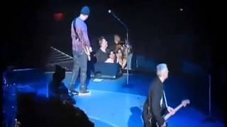 U2: Yahweh y 40 (salmo 40): Chicago 2005 con subtítulos