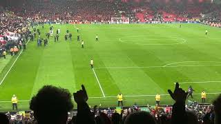 Liverpool fans sing for Xabi Alonso as he exits Anfield ❤️