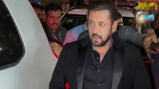 Salman Khan Arrives At Sonakshi Sinha And Zaheer Iqbal Wedding Reception