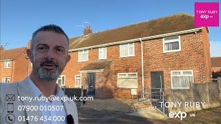 A video tour with walkthrough commentary of 43 Sharpe Road in Grantham