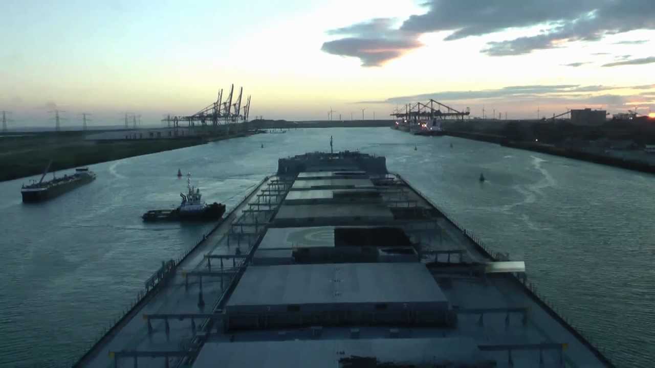 Time Lapse: Capesize Bulkcarrier Orient Vega Sailing From Port Of ...