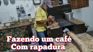 Ele tem 69 anos de idade e ainda trabalha e cuida do sítio e dos animais