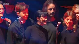 David Gilmour w/ Polly Samson \u0026 Charlie Gilmour:  Rattle That Lock (Live)