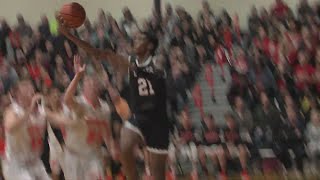 Parker erupts in East's 72-48 win over Harlem