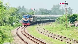 Rajdhani Dhaka Bound Intercity Train 768/Down Indian LHB Coach With American Locomotive Drutojan Ex