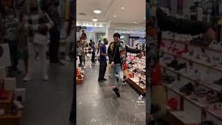 JAVIER ROMERO DANCING AT THE SHOE STORE TO MJ | BILLIE JEAN 🎵 (Made By Javierr)