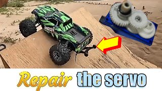 How to replace the Traxxas HOSS servo gear.Traxxas 2075 servo.