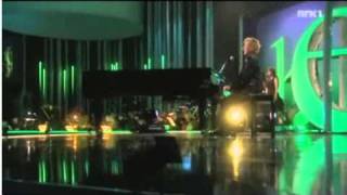 Barry Manilow At The Nobel Peace Concert in Oslo 2010: Mandy