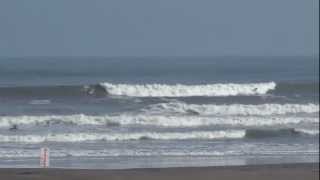 台風接近中99Beach片貝サーフポイントの波