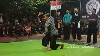 Pencak silat dari Perguruan macan putih_silat madura