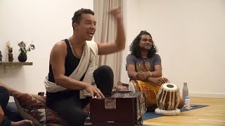 Vijay Krsna in Berlin - The very Special Kirtan event!