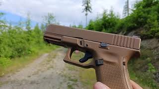 야산 사격 : Glock 19X 9mm 반자동 권총을 사격 하는 영상입니다.