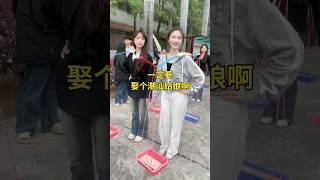 美丽的花篮美女出场！瞬间惊艳全场！不如娶个潮汕姑娘吧！喜欢的点个赞！#潮汕挑花篮 #弘扬和传承民俗文化 #潮汕民俗文化 #熱門 #美女#beautiful