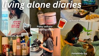 Living alone diaries | روتيني يوم الجمعة + cleaning, selfcare rituals, journaling, skincare 🧘🏻‍♀️