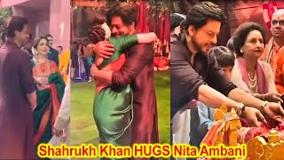 Shahrukh Khan HUGS Nita Ambani at Ganesh Chaturthi Celebration