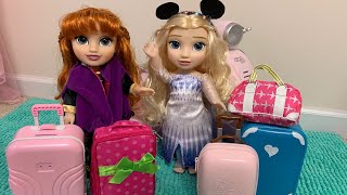 Elsa and Anna toddlers Packing for Disney Vacation ✈️