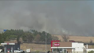 Colorado Springs fights off multiple grass fires, including one by airport