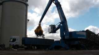 MANTSINEN - 70M Material Handler, Scrap loading