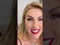 Ana Hickmann agita os fãs ao revelar que ganhou um presentinho inusitado..