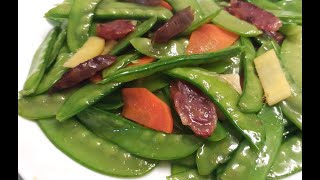 荷蘭豆炒鴛鴦臘腸 Fried Chinese Snow Peas with Preserved Sausage