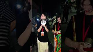 仙彭女子英歌 我们要配合她们的表演，不能影响到她们的表演，各位辛苦了#仙彭女子英歌 #女子英歌 #潮汕女孩 #潮汕美女