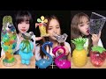 Suara Minum/ASMR Minuman Segar Dengan Botol lucu  Dan terdapat Anggur air didalamnya