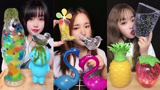 Suara Minum/ASMR Minuman Segar Dengan Botol lucu  Dan terdapat Anggur air didalamnya