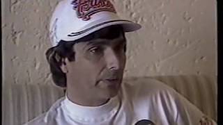01/05/94 - Nelson Piquet recebe noticia da morte de Senna