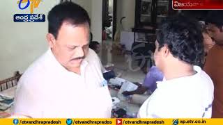 ACB Raids on Municipal Corporation Town Planning Officer House | Cash \u0026 Gold Seized | in Vijayawada