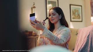 Sara Tendulkar flexes the Galaxy Z Flip4 | Samsung