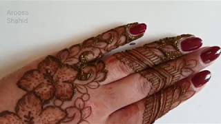 New Unique and intricate floral henna design