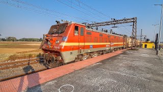 WAP-4 Leads 13105 UP Ballia Express  Beautifuly Crossing Platform on Crazy Speed