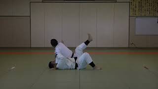 36 Guard pass No.2 (Kuzure Kesa Gatame) ガードパスNo.2(崩袈裟固)