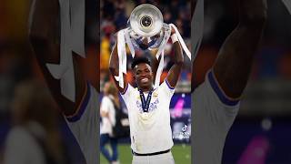 vinicius jr কে পুরস্কার দিতে যাচ্ছে  Real Madrid,,,,,, CR7 এর অবাব টা পুরান করে vinicius jr